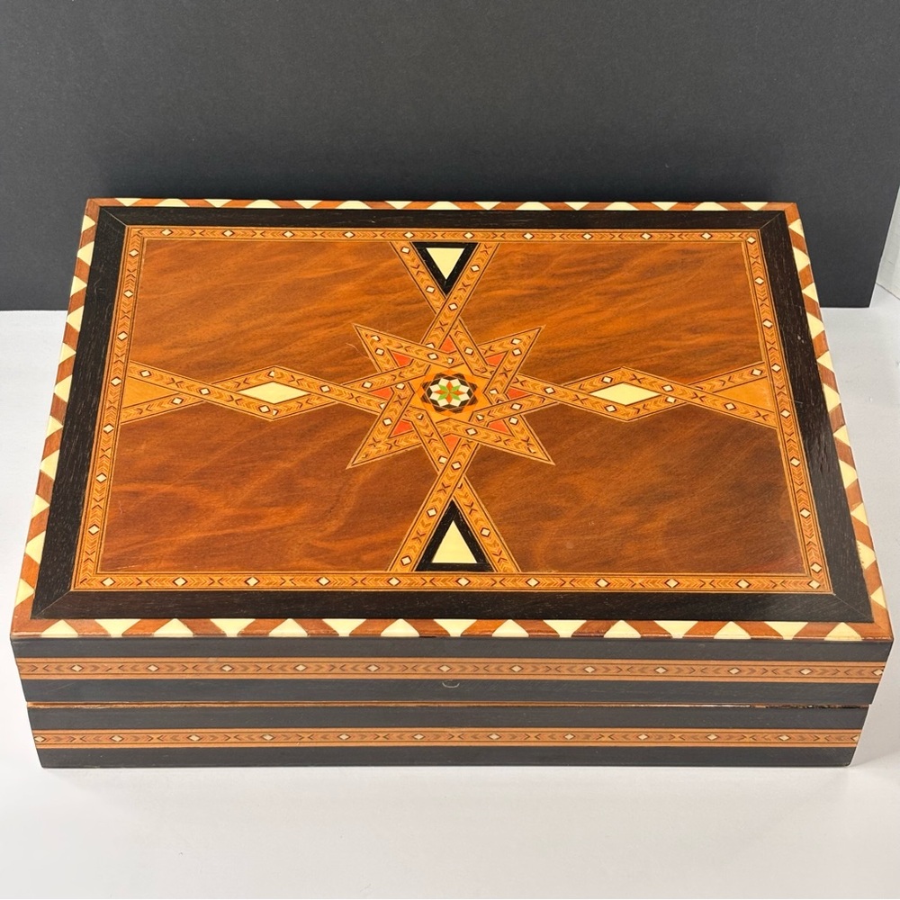 Vtg ANRI Toriart Marquetry Inlaid Folding Chess Board w/storage Complete Set